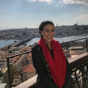 Meet your Posher, Widad